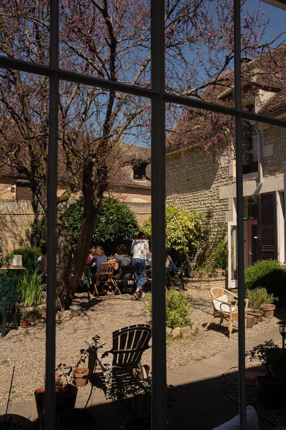 L'Escapade Place Voltaire Vermenton Exterior foto